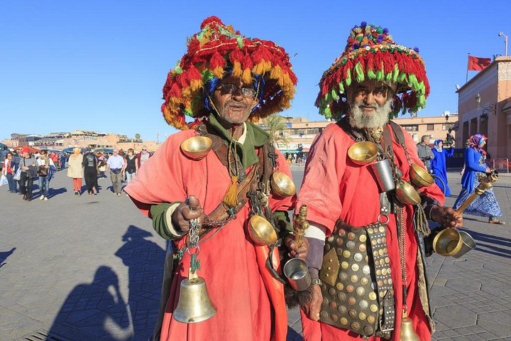 マラケシュの歴史的場所のプライベートガイド付きツアー。マジョレル庭園、クトゥビーヤ・モスク、バヒア宮殿、ジェマ・エル・フナが含まれます、写真22 | wizardtrip
