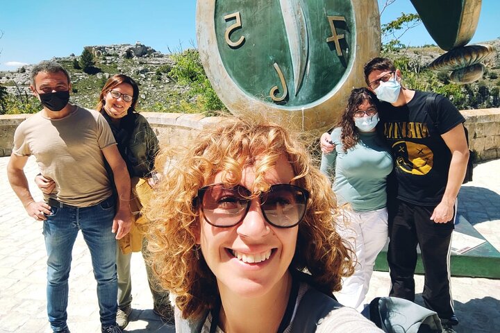 Privat guidad vandringstur som utforskar de antika Sassi-grottbostäderna och klippkyrkorna i Matera, Italien, foto 6 | wizardtrip
