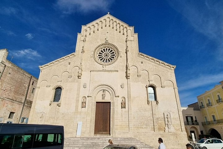 Privat guidad vandringstur som utforskar de antika Sassi-grottbostäderna och klippkyrkorna i Matera, Italien, foto 9 | wizardtrip