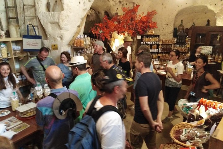 Geleide wandeling door de oude Sassi-grotwoningen en rotskerken van Matera, Italië, foto 12 | wizardtrip