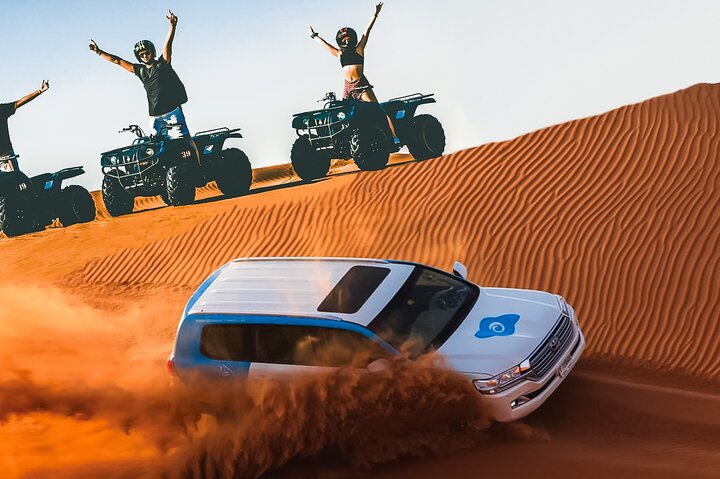Safari Désert à Dubaï : Matin, Chameaux, Quad & Rafraîchissements | wizardtrip