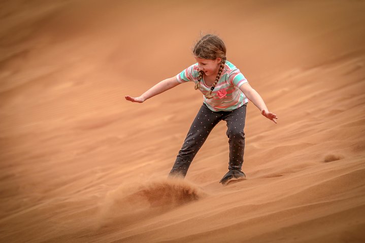 Vivez un safari désert palpitant à Dubaï avec dune bashing, balades à dos de chameau et sandboarding, photo 11 | wizardtrip