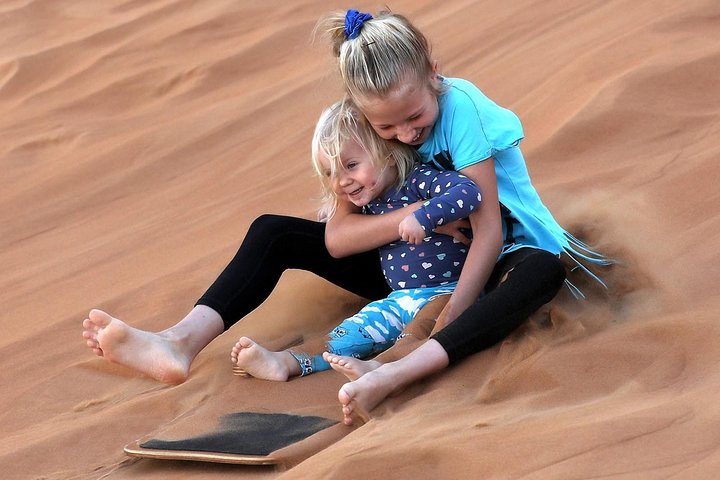 Vivez un safari désert palpitant à Dubaï avec dune bashing, balades à dos de chameau et sandboarding, photo 14 | wizardtrip