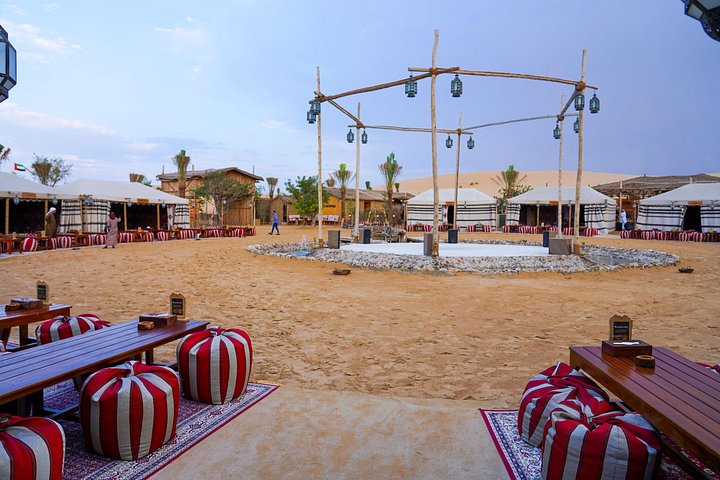 Experimente um emocionante safari no deserto em Dubai com dune bashing, passeios de camelo e jantar de churrasco no Al Khayma Camp, foto 26 | wizardtrip