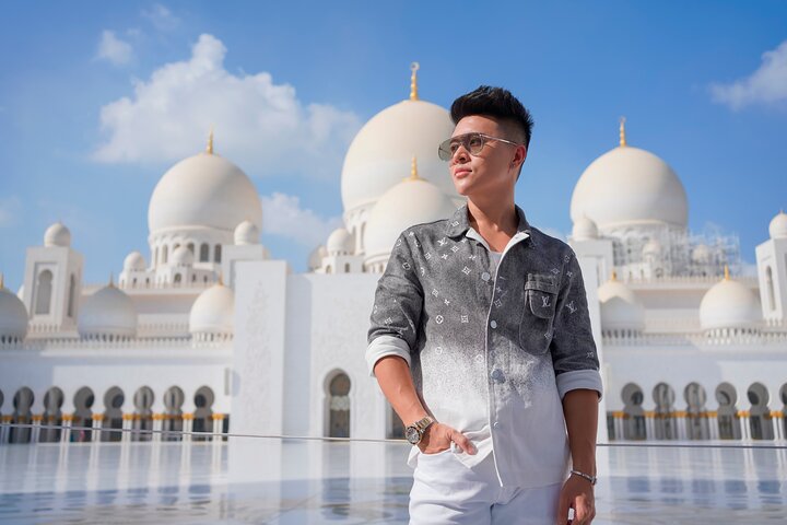 Guidet tur til Sheikh Zayed Grand Mosque i Abu Dhabi fra Dubai, der viser islamisk arkitektur og kunst, foto 9 | wizardtrip