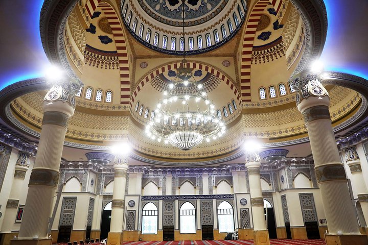 Explora la mezcla de lo antiguo y lo nuevo de Dubái, desde la Mezquita Azul hasta los zocos, en un tour guiado por la ciudad, foto 13 | wizardtrip