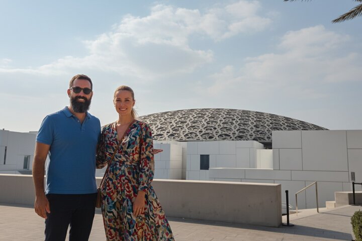Tour di un'intera giornata da Dubai ad Abu Dhabi, visita alla Grande Moschea, Palazzo Reale e Etihad Towers, foto 29 | wizardtrip