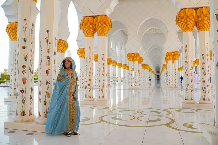 Day trip from Dubai to Abu Dhabi featuring the Grand Mosque and Louvre Museum, photo 6 | wizardtrip