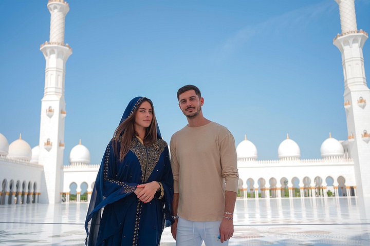 Day trip from Dubai to Abu Dhabi featuring the Grand Mosque and Louvre Museum, photo 7 | wizardtrip