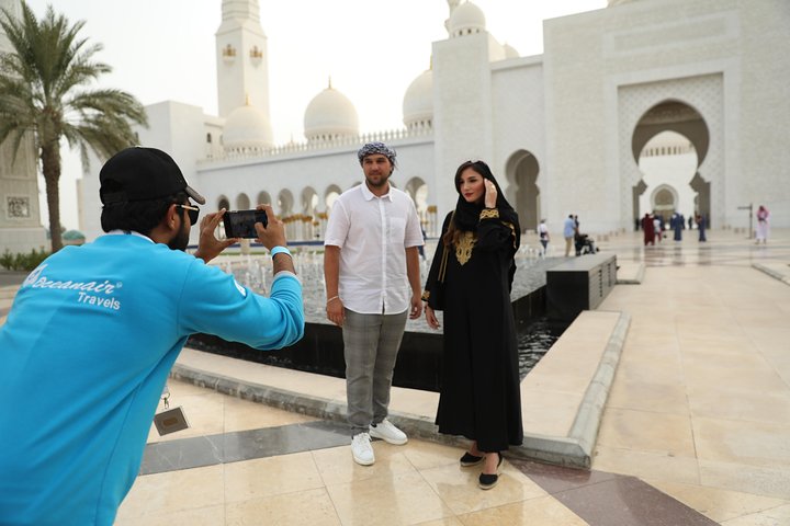 Day trip from Dubai to Abu Dhabi featuring the Grand Mosque and Louvre Museum, photo 19 | wizardtrip