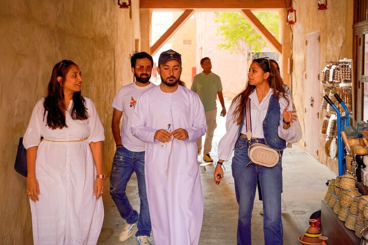 Guidet spasertur gjennom Dubais gamleby, souker og bukt med abra-tur, foto 10 | wizardtrip