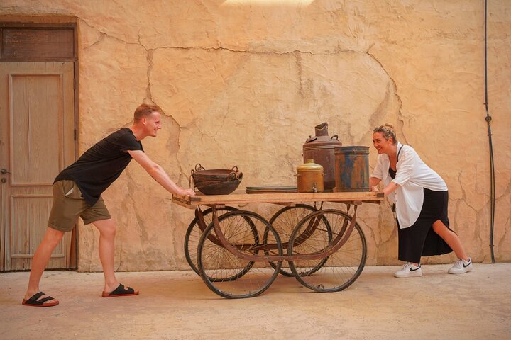 Guidet spasertur gjennom Dubais gamleby, souker og bukt med abra-tur, foto 21 | wizardtrip