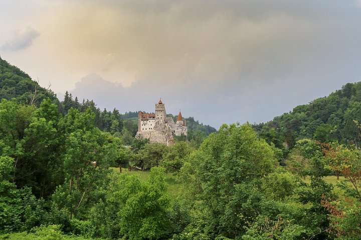 Tour met kleine groep naar Kasteel Bran, Fort Râșnov en Kasteel Peleș vanuit Brașov, Roemenië, foto 6 | wizardtrip