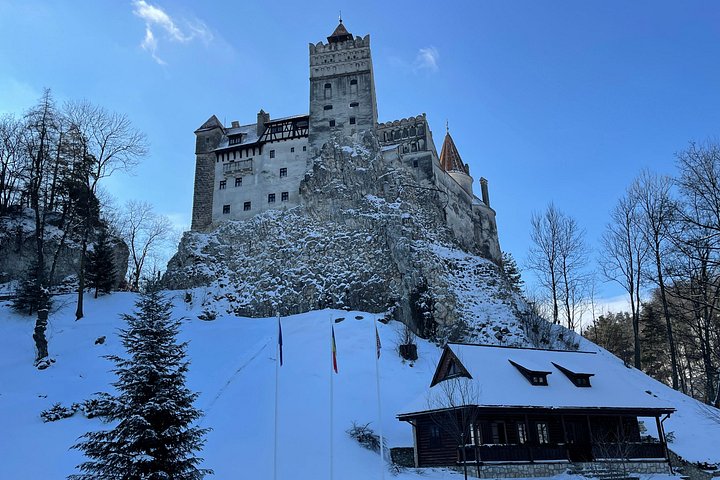 Tour met kleine groep naar Kasteel Bran, Fort Râșnov en Kasteel Peleș vanuit Brașov, Roemenië, foto 18 | wizardtrip