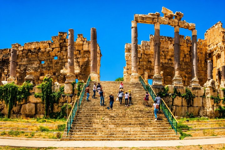 Explorez d'anciens temples romains, des ruines omeyyades et des vignobles libanais lors d'une visite guidée depuis Beyrouth, photo 10 | wizardtrip