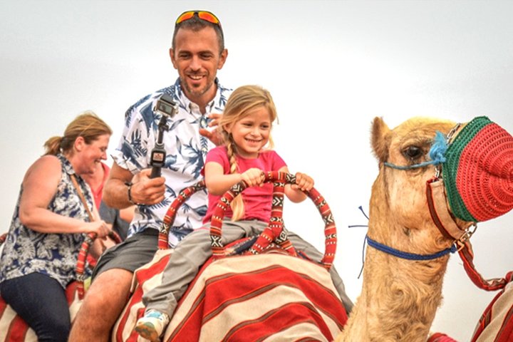 Avventura mattutina nel deserto ad Abu Dhabi con dune bashing, sandboarding e giri in cammello, foto 7 | wizardtrip