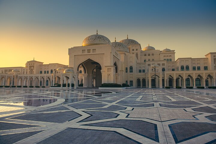 De Dubaï : Mosquée Sheikh Zayed, Palais Royal et Tours Etihad | wizardtrip