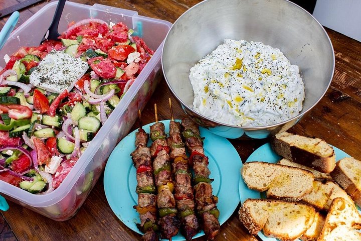 All-inclusive zwemcruise op Rhodos met Griekse BBQ, drankjes en stops bij prachtige baaien, foto 10 | wizardtrip