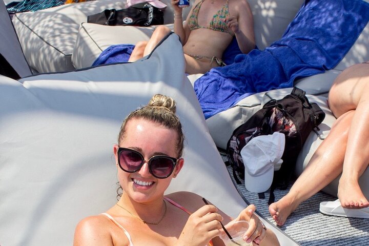 All-inclusive zwemcruise op Rhodos met Griekse BBQ, drankjes en stops bij prachtige baaien, foto 17 | wizardtrip
