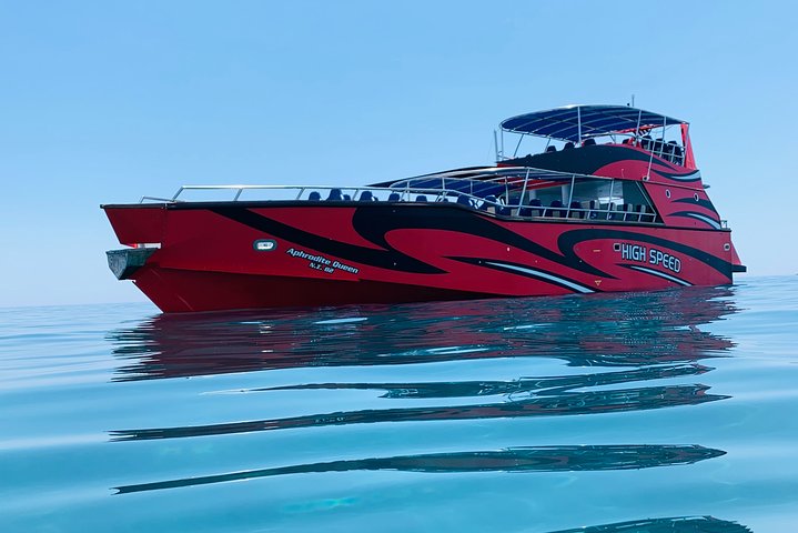Hurtig bådtur fra Rhodos til Symi med badestop ved St. George's Bay, foto 11 | wizardtrip