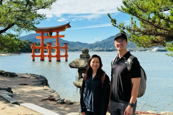 Privat guidad vandringstur till Hiroshimas historiska platser, inklusive Fredsmonumentmuseet och Hiroshimas slott, foto 36 | wizardtrip