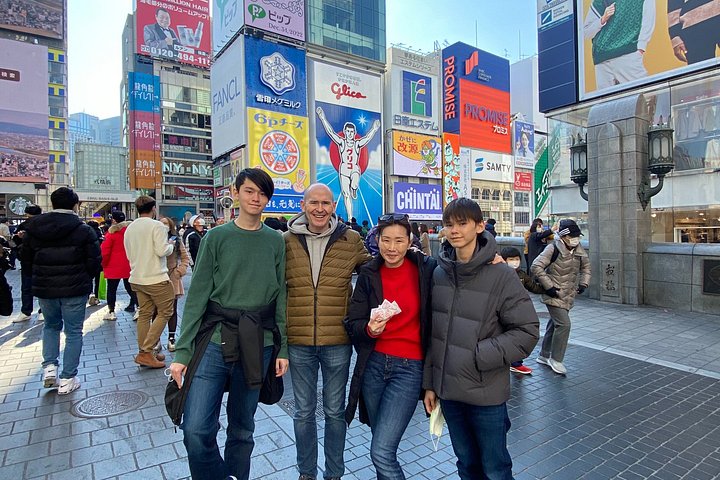 Um passeio a pé personalizado por Osaka, ruas vibrantes, mercados e locais históricos com um guia local, foto 29 | wizardtrip