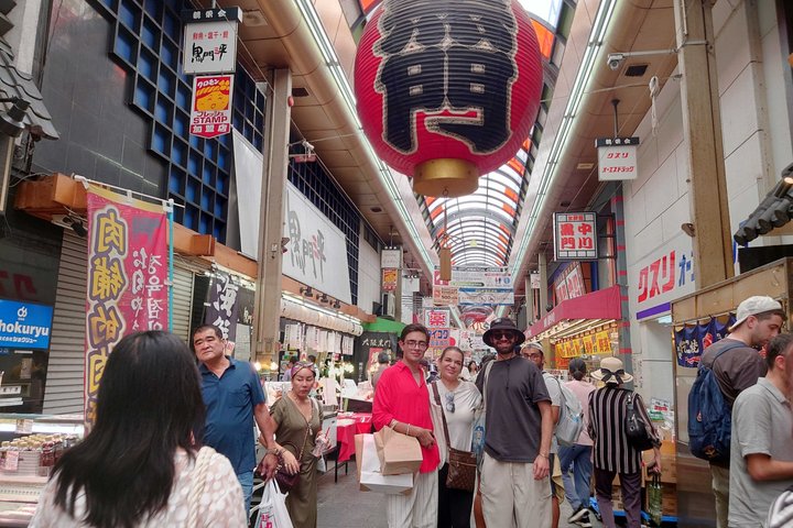 Um passeio a pé personalizado por Osaka, ruas vibrantes, mercados e locais históricos com um guia local, foto 50 | wizardtrip