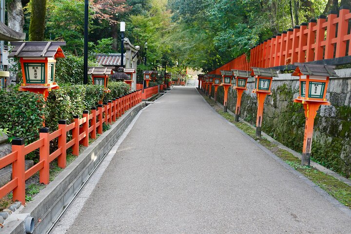 Passeio noturno a pé pelo histórico distrito das gueixas de Gion, em Kyoto, explorando templos e ruas tradicionais, foto 22 | wizardtrip