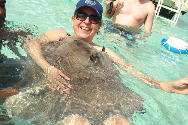 Découvrez Stingray City et le snorkeling dans les eaux turquoise claires de Grand Cayman, photo 6 | wizardtrip