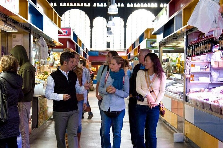 Um tour gastronômico em Málaga explorando tapas, mercados locais e ruas históricas, foto 9 | wizardtrip