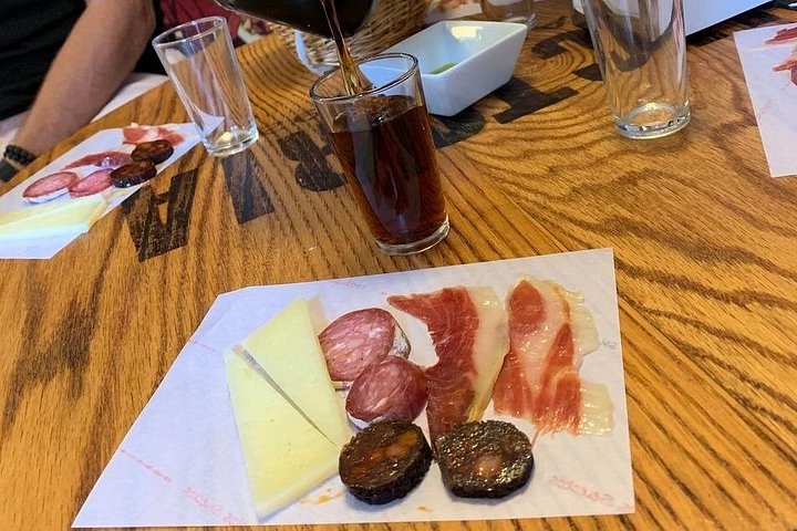 Um tour gastronômico em Málaga explorando tapas, mercados locais e ruas históricas, foto 12 | wizardtrip