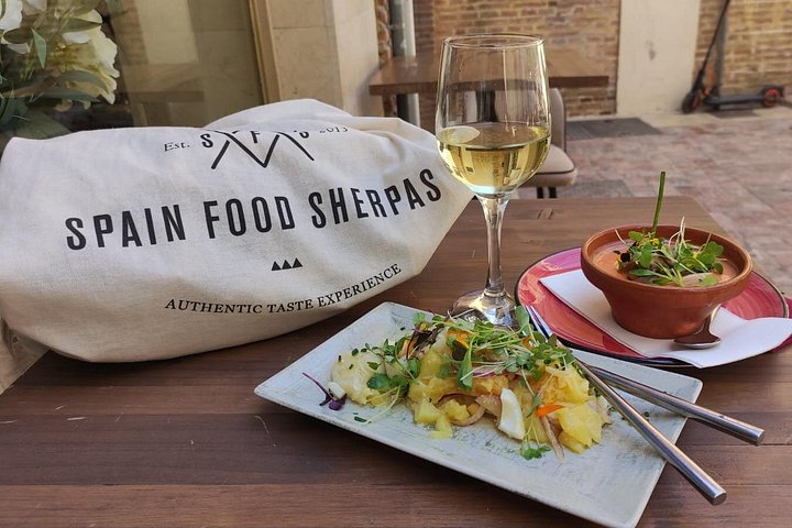 Um tour gastronômico em Málaga explorando tapas, mercados locais e ruas históricas, foto 13 | wizardtrip
