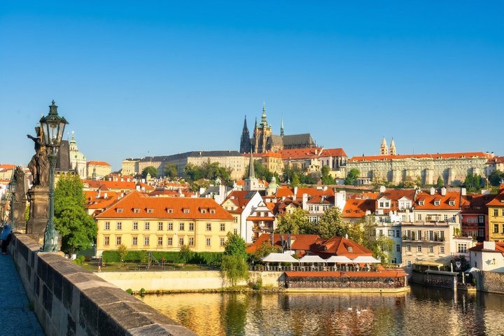 Visita guiada a pie por el Castillo de Praga, incluyendo la Catedral de San Vito y el Callejón del Oro, foto 7 | wizardtrip