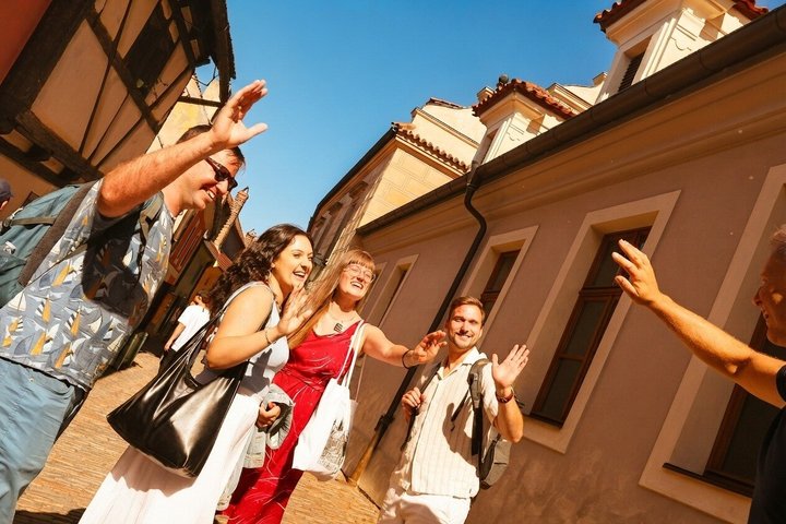 Visita guiada a pie por el Castillo de Praga, incluyendo la Catedral de San Vito y el Callejón del Oro, foto 28 | wizardtrip