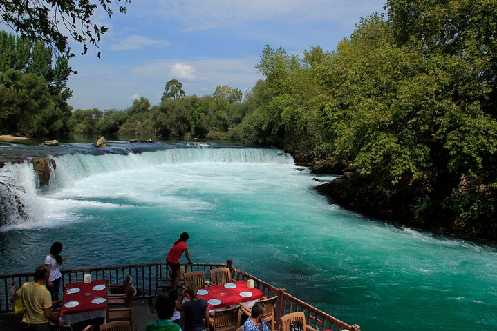 Antikke ruiner og naturlige fossefall på en historisk tur fra Antalya, Tyrkia, foto 10 | wizardtrip