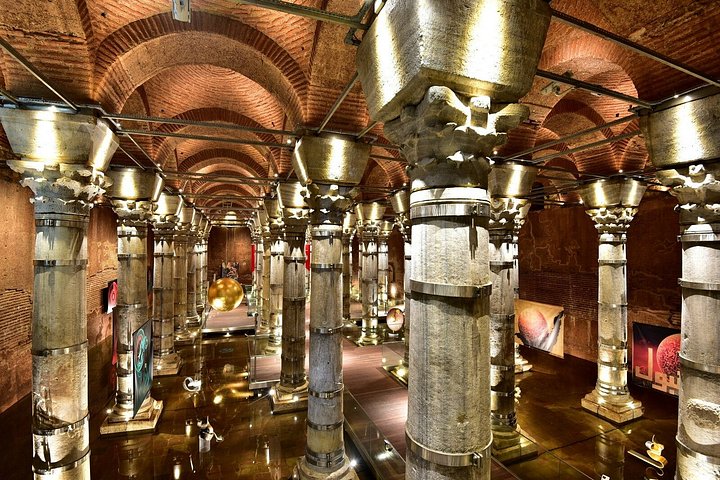 Guidad tur av Istanbuls historiska Blå moské, Hagia Sophia och antika cisterner, foto 12 | wizardtrip