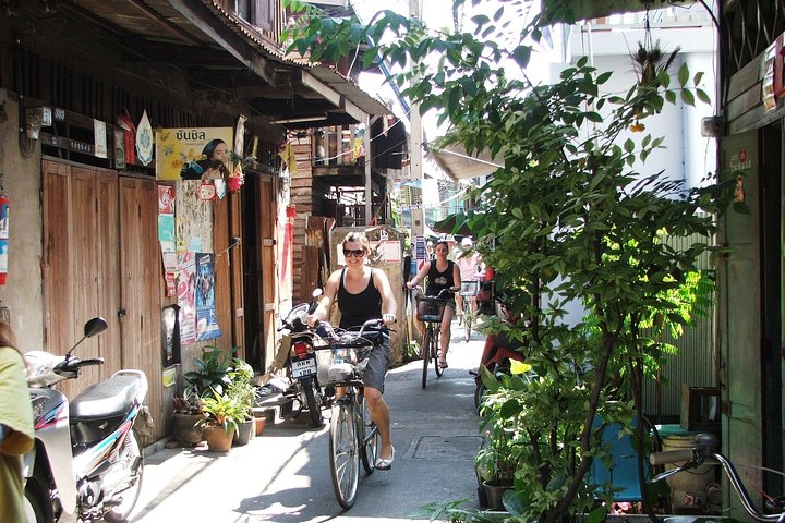 Um passeio guiado de bicicleta pelos vibrantes bairros de Chinatown e Thonburi em Banguecoque, foto 10 | wizardtrip