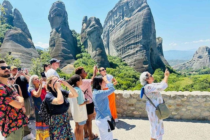 Dagtocht naar Meteora-kloosters vanuit Athene, met prachtige rotsformaties en oude religieuze locaties, foto 8 | wizardtrip