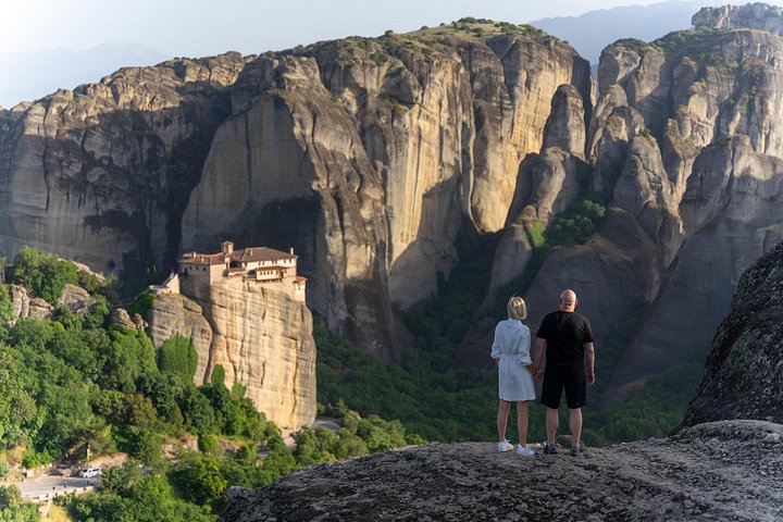 Dagtocht naar Meteora-kloosters vanuit Athene, met prachtige rotsformaties en oude religieuze locaties, foto 32 | wizardtrip