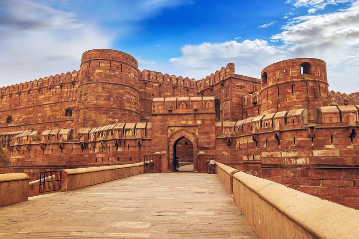 Tour al Amanecer del Taj Mahal, Fuerte de Agra y Baby Taj desde Delhi en Coche | wizardtrip