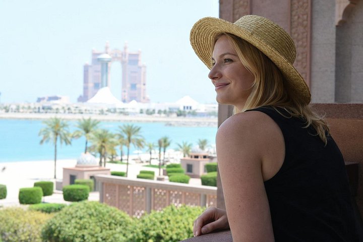 Passeio de dia inteiro de Dubai para Abu Dhabi, com locais culturais e o parque temático Ferrari World, foto 9 | wizardtrip
