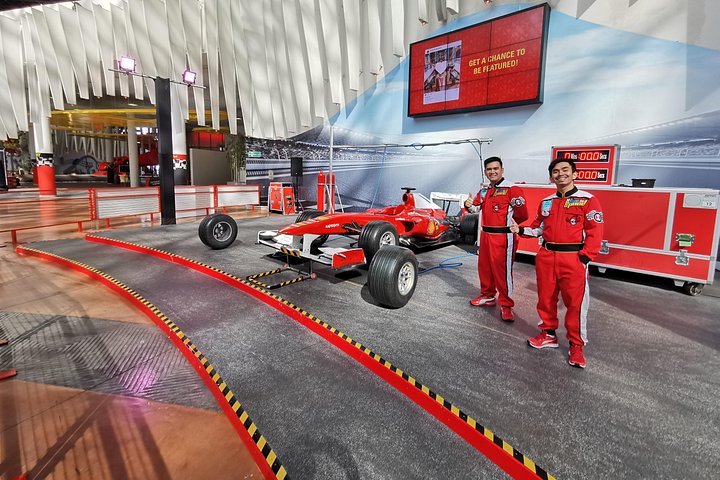 Passeio de dia inteiro de Dubai para Abu Dhabi, com locais culturais e o parque temático Ferrari World, foto 22 | wizardtrip