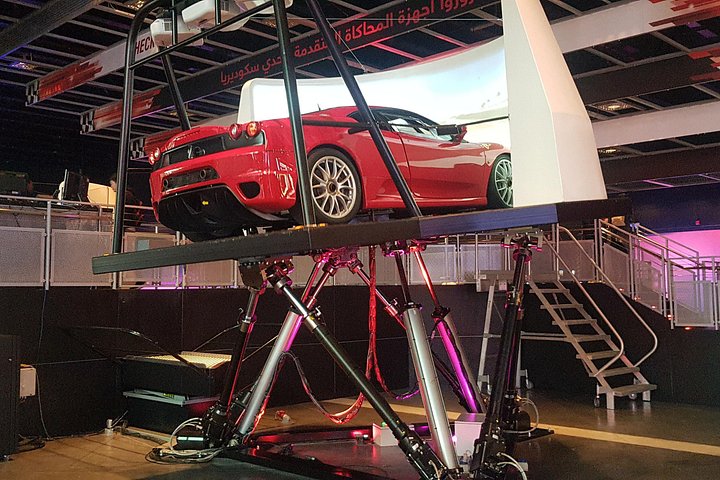 Passeio de dia inteiro de Dubai para Abu Dhabi, com locais culturais e o parque temático Ferrari World, foto 24 | wizardtrip
