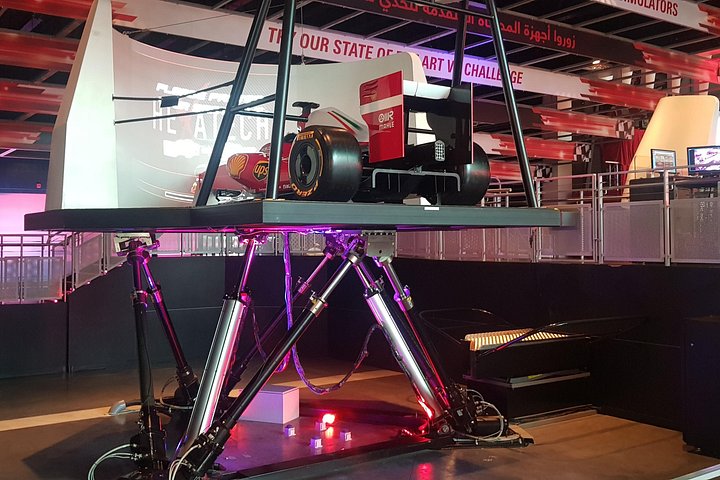 Passeio de dia inteiro de Dubai para Abu Dhabi, com locais culturais e o parque temático Ferrari World, foto 33 | wizardtrip