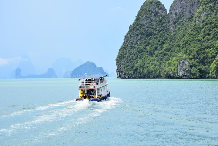 Kayak por cuevas marinas y lagunas en la bahía de Phang Nga, Tailandia, durante una excursión de un día, foto 8 | wizardtrip