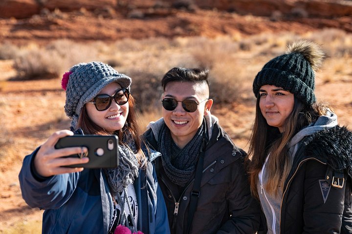 Dagtocht naar Antelope Canyon en Horseshoe Bend vanuit Flagstaff, Arizona, met prachtige natuurlijke landschappen en rotsformaties, foto 13 | wizardtrip