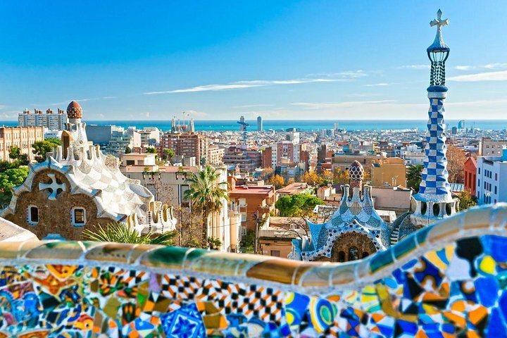 Heldagstur med guide til Barcelonas højdepunkter, inklusive Sagrada Familia og Park Guell, foto 12 | wizardtrip
