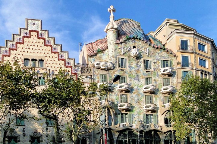 En guidet tur til Barcelonas høydepunkter, inkludert Sagrada Familia, det gotiske kvarteret og Montjuïc, foto 13 | wizardtrip