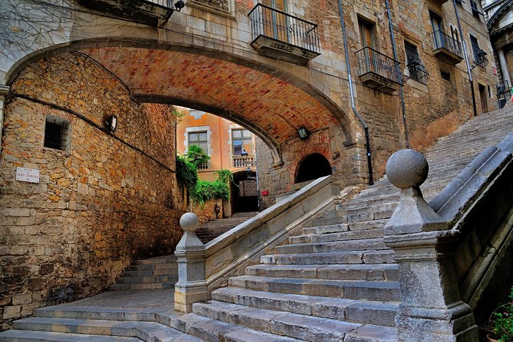 Small group tour exploring medieval Girona and the scenic Costa Brava coast from Barcelona, photo 1 | wizardtrip