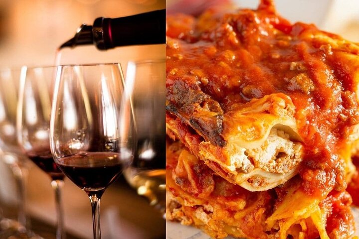 Venice food and wine tour with tastings and wine sips at historic locations, photo 8 | wizardtrip